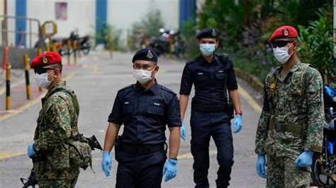 Malaysia Arrests Thousands Amid Coronavirus Lockdown