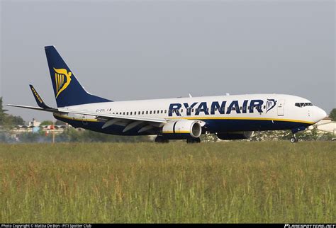 EI DYL Ryanair Boeing 737 8AS WL Photo By Mattia De Bon PITI Spotter