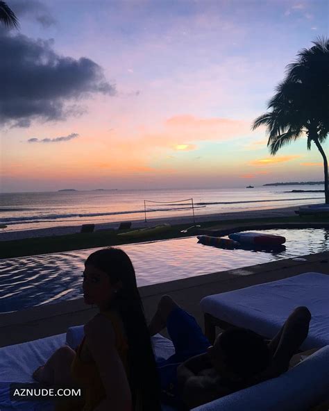 Kylie Jenner Sexy Poses Showing Off Her Hot Body In A Bikini During Her Vacation In Mexico On