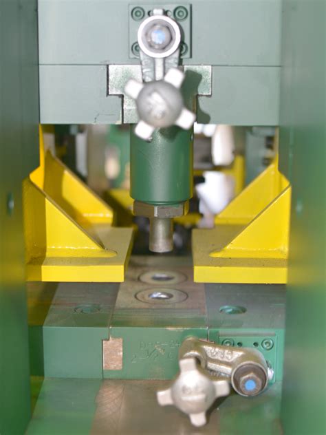 Detail Line | Connection / Base Plate Production