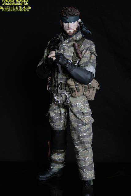 METAL GEAR SOLID NAKED SNAKE Tiger Stripe Ver RAH