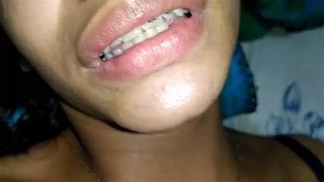 Garota Novinha Querendo Experimentar Sexo Anal