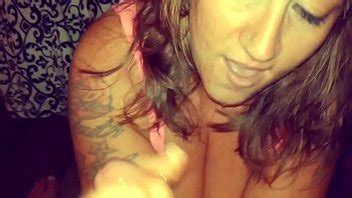 Esposa Dando Mamada Descuidada Y Recibe Corrida En La Cara XVIDEOS