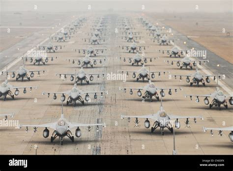 F 16 Fighting Falcons From The 35th And 80th Fighter Squadrons Of The 8th Fighter Wing Kunsan