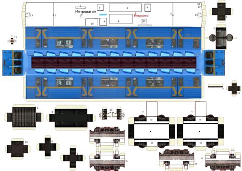 Вагон метро из бумаги
