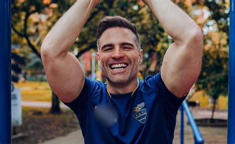 Fuerte Respuesta De Roberto Manrique A Quienes Le Dicen Que Es Un Desperdicio Por Ser Gay