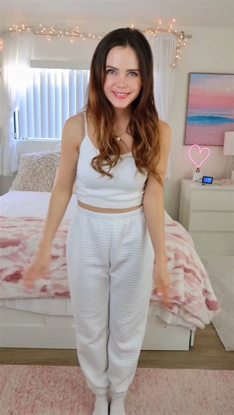 TikTok try on video : r/tiffany_alvord