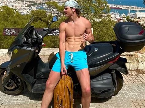 Flip Into Benson Boone S Hot Shots To Celebrate His 23rd Birthday