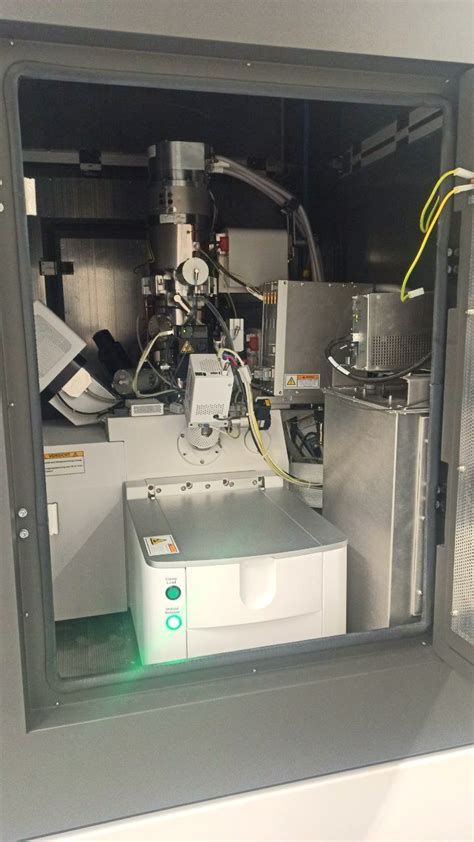 Kit Lem Equipment Fib Fei Helios G4
