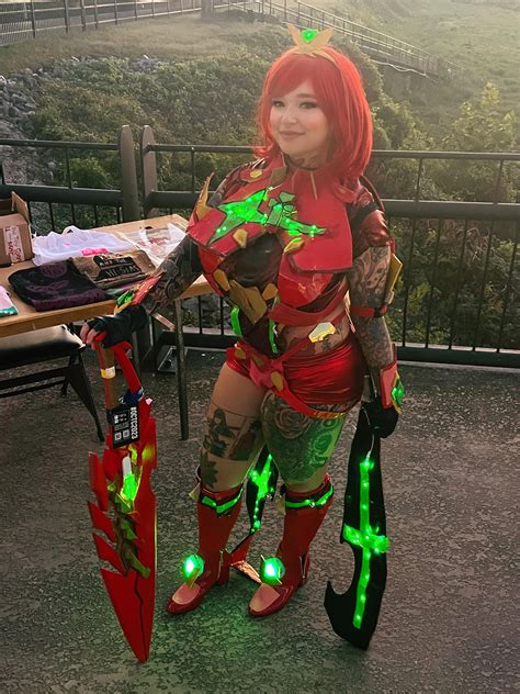 Pyra from Xenoblade Chronicles 2 (inkedcosplaygirl) : r/cosplayers