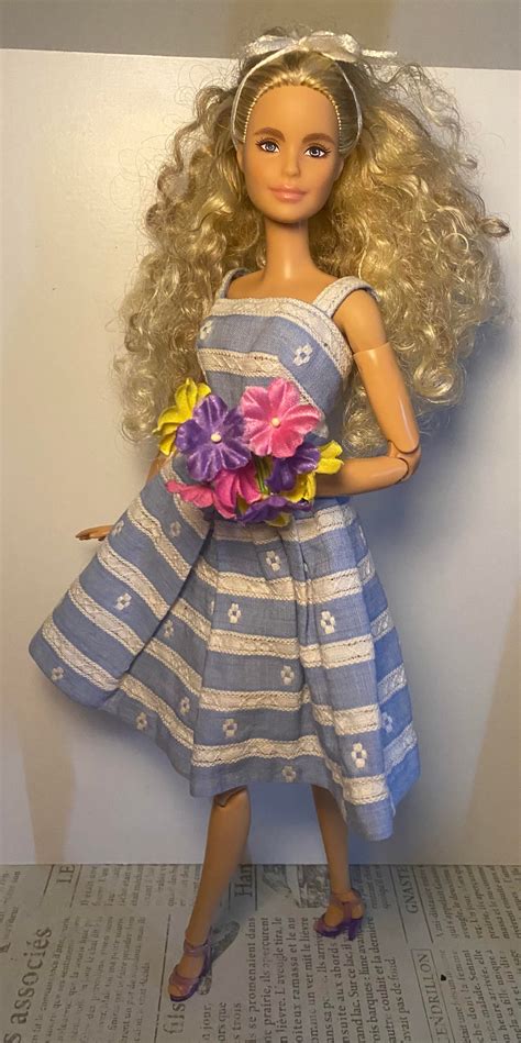 How Tall Barbie 10
