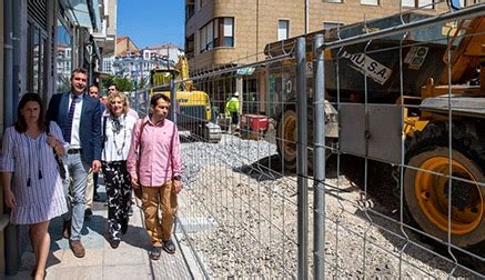 D Az Tezanos Visita Obras De Saneamiento En Santo A Que Cuentan Con La