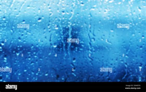 Rain Running Down Window Hi Res Stock Photography And Images Alamy