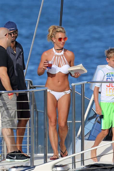 Britney Spears In A Bikini On A Boat In Hawaii CelebMafia