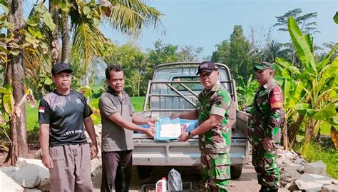 Danramil Manyaran Serahkan Bantuan Mesin Pompa Air Dari Kementan Kepada