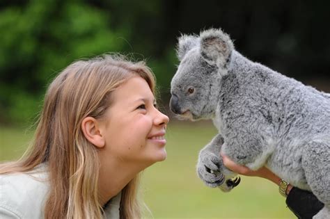 50 Bindi Irwin Bikini Pictures Hot Sexy Woophy