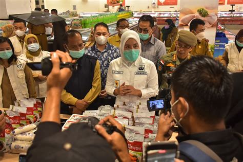 Infopublik Sidak Di Ptc Mall Wawako Temukan Makanan Kedaluwarsa