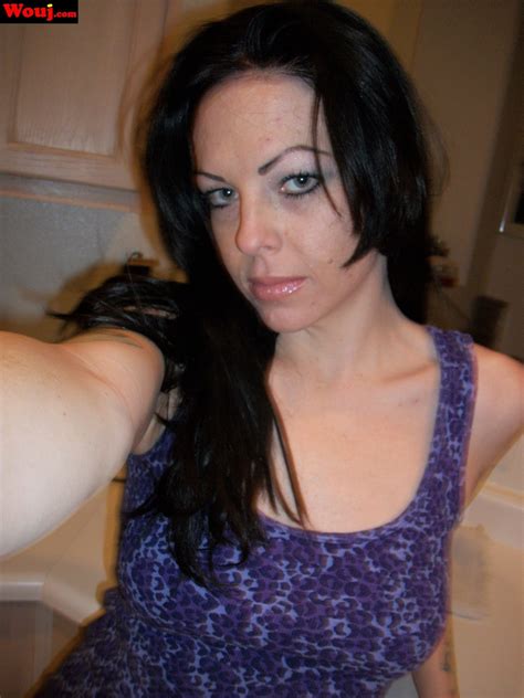 Hot Amateur Babe With Sexy Lips Takes Selfies Of Her Hot Booty In Panties CoedCherry