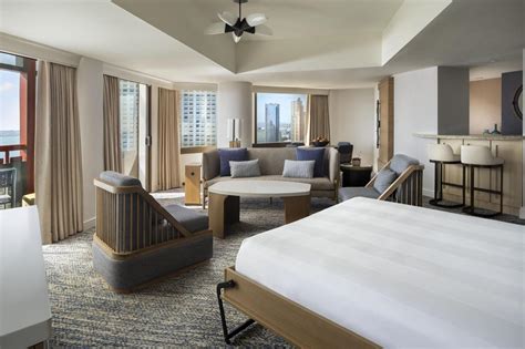 MARRIOTT MARQUIS SAN DIEGO MARINA SAN DIEGO | LOW RATES, NO HIDDEN FEES