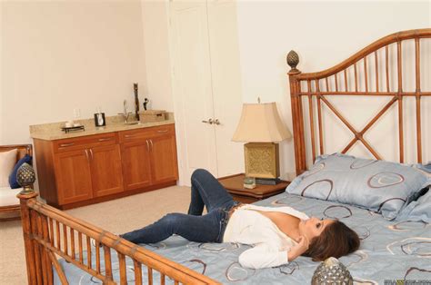 Jynx Maze Is Stalker Part Porn Pic