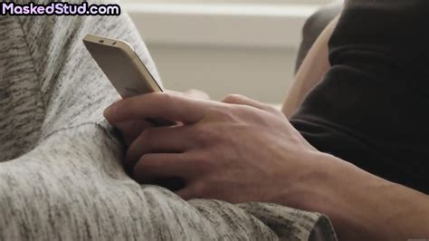 Masked Muscled Amateur Stud Wanks Cock Till Cumshot