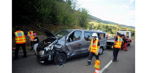 Faits divers Col du Bonhomme poids lourd contre minibus des blessés