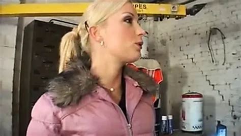 Friends Hold Her Down As She Loses Virginity Shaving Porn Xhamster