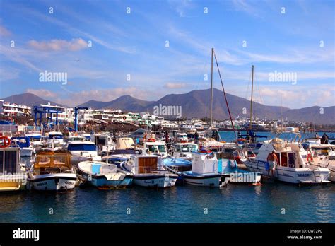 Hafen An Der Playa Blanca Auf Lanzarote Kanarische Inseln Lanzarote