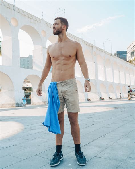 Una Foto Extrema Para Inmortalizar El Beso De Esta Pareja Gay Shangay