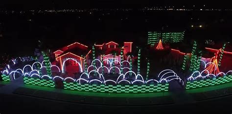 2019 Fred Loya Christmas Light Show Schedule