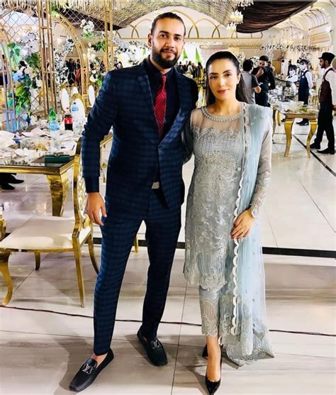 Imad Wasim Loved Up Anniversary Wish For Wife Sannia Reviewitpk