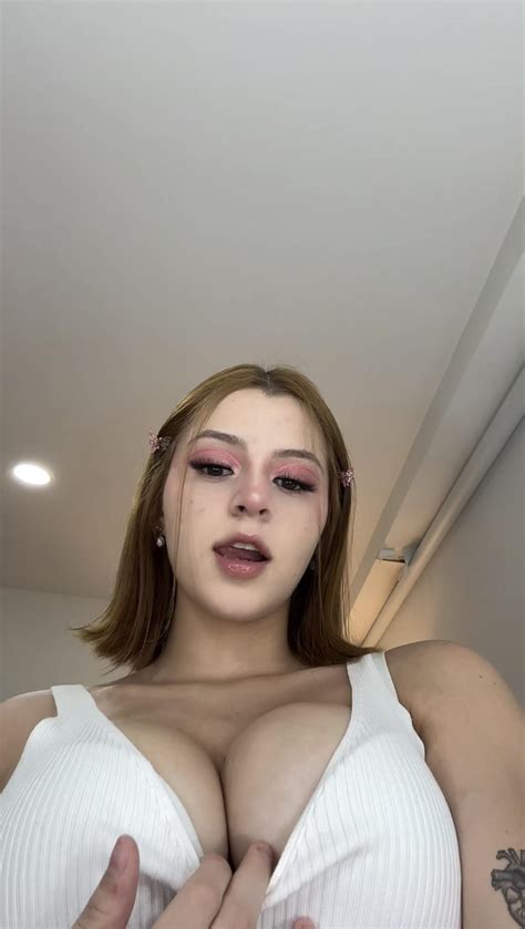 Yourcutebonnet Eva Nude Onlyfans Photo