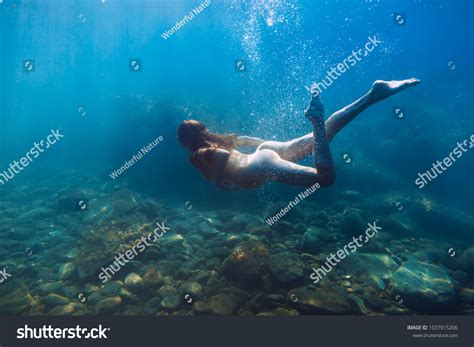 Beautiful Naked Pregnant Woman Dive Underwater Stock Photo 1037915206 Shutterstock