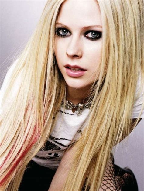 Avril Lavigne Nude Porn Pics XPicsly