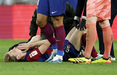 Koeman Stands By Criticism Of Barcelona Over De Jong Injury Reuters