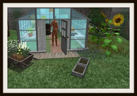Sln Naked Gardening The Sl Naturist