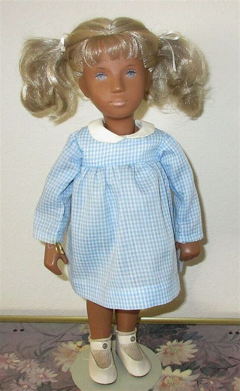 Early Blonde Sasha Doll In Stylish Wide Dress