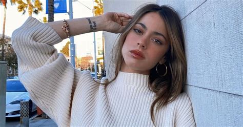 Tini Stoessel Pos Al Sol Con Una Mini Bikini Que Dej Poco A La Imaginaci N