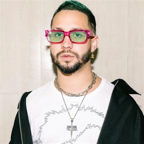 mora wiki youtube pedia fandom