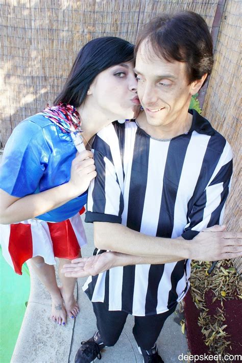 Beautiful Babe Savannah Camden Mounts Her Cunt On A Hard Dick 15 Photos