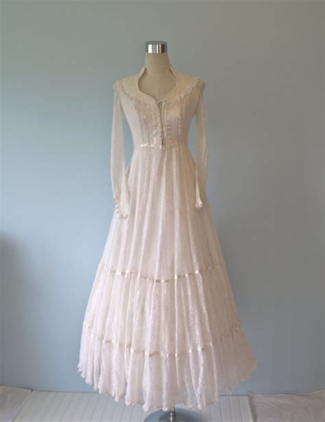 Gunne Sax Ivory White Victorian Wedding Dress Vintage Lace