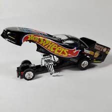 Pin By Tammy Strickland On Dragster Pics Hot Wheels Hot Wheels Cars Dragsters