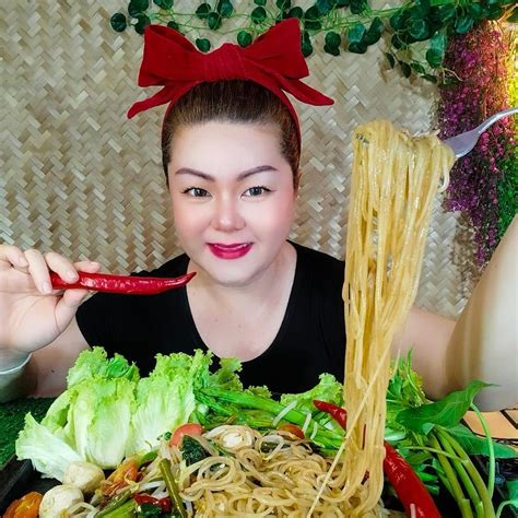หอมแขก กรอบหวาน Yummy Reels เอื้อยน้องกินแซ่บ V2 Facebook