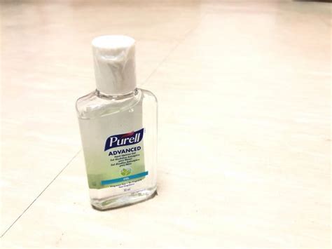 Purell 酒精搓手液 現貨 美容＆化妝品 沐浴＆身體護理 沐浴及身體護理 身體護理 Carousell