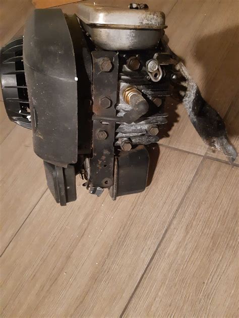 Stary silnik do kosiarki briggs stratton Oświęcim OLX pl