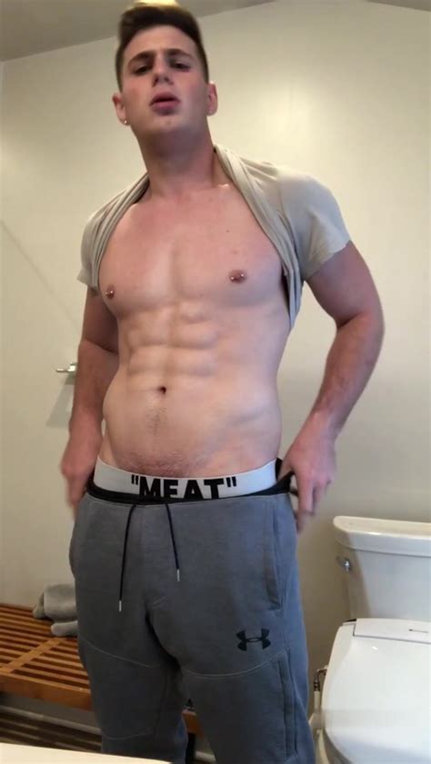 Insanely Hot Muscle God Jerking ThisVid