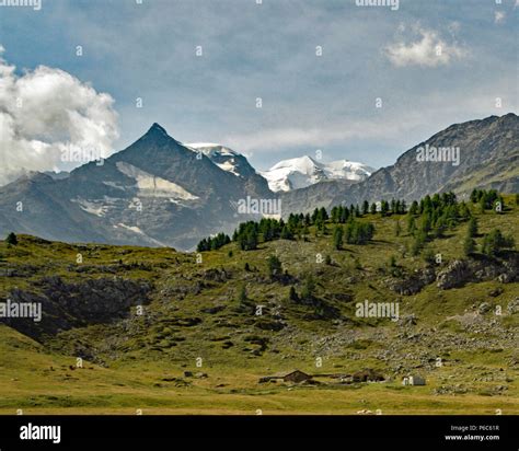 Alpine swiss culture hi-res stock photography and images - Alamy