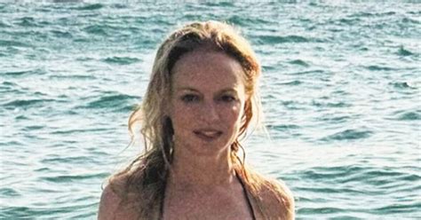 Heather Graham 54 Wows In Tiny Bikini As Fans Say She Looks Exactly The Same Celebrity
