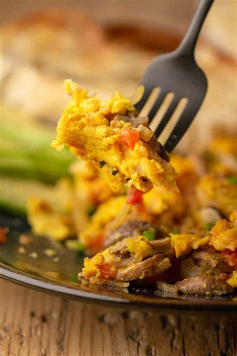 Vegan Scrambled Eggs (No Tofu!) - Loving It Vegan