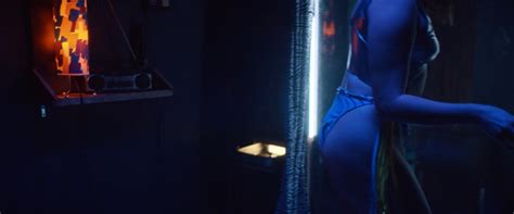 Nude Video Celebs Caitlin Aase Sexy Revealer